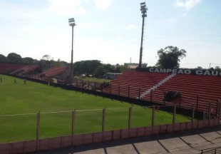 Demolição parcial do Estádio Bento Freitas – Fotos:HFJ/DM