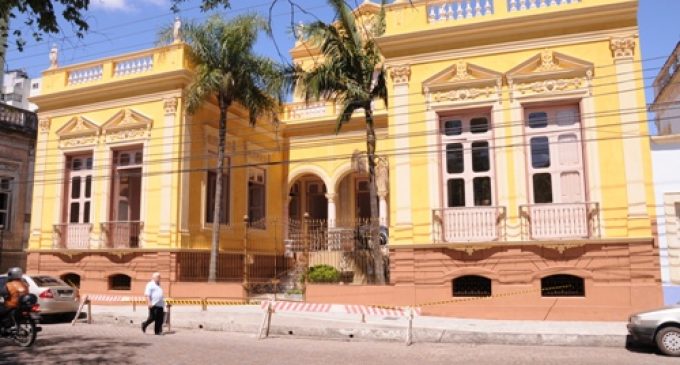 Representantes da Secult e do Iphan visitam a Casa Seis