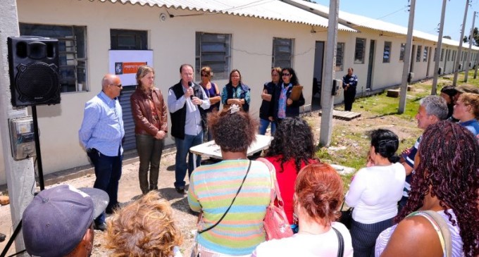 Mais 19 famílias recebem casas no loteamento Barão de Mauá