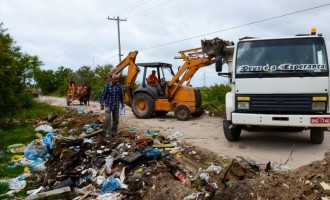 Prefeitura retira lixão da Estrada do Engenho