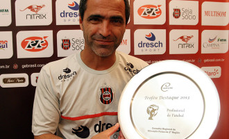 Rogério Zimmermann recebe prêmio