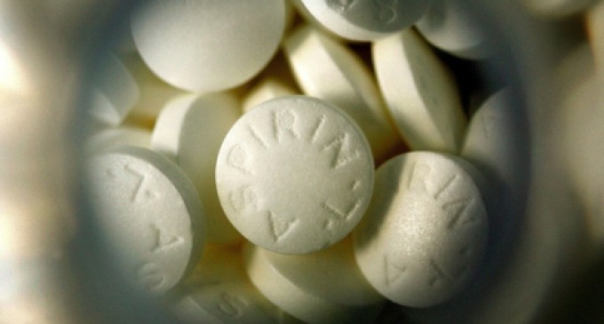 Uso diário de aspirina é arriscado para pessoas saudáveis, diz estudo