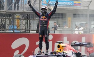 Vettel vence na Índia e garante tetra histórico