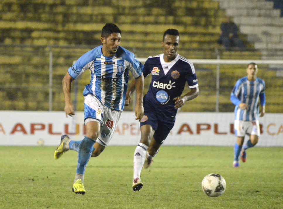 Pelotas 0 x 0 Novo Hamburgo ( Penaltis: Pelotas 3 x 2 Novo Hamburgo) – Estádio Boca do Lobo – Fotos: Alisson Assumpção