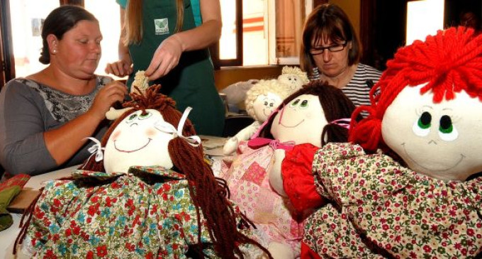 Resgate da tradição: Retrate/Senar ensina a fazer bonecas de pano