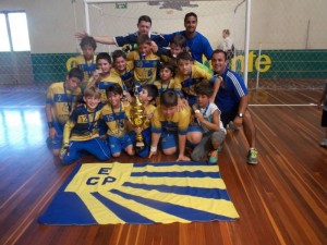 Pelotas comemora mais um título no ano: na categoria sub-11 de futsal Foto: Divulgação 