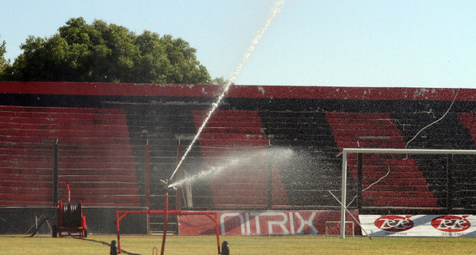 Estádio do Bento Freitas adquire um moderno sistema de irrigação para o gramado da Baixada