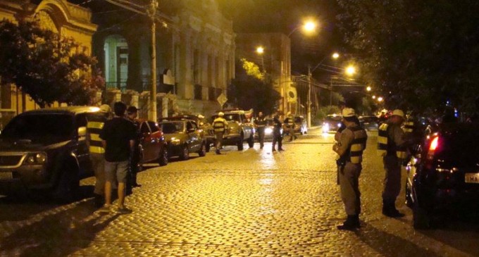 Brigada Militar realiza blitz na zona do Porto