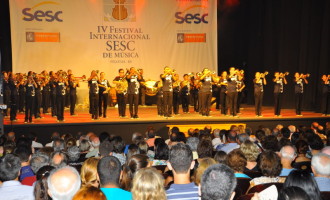 Muita emoção na noite de abertura do Festival do SESC