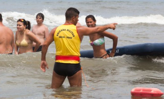 Operação Golfinho alerta para os locais inadequados para banho