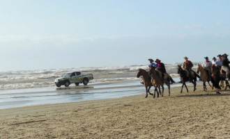 Comando Ambiental fiscaliza Cavalgada do Mar