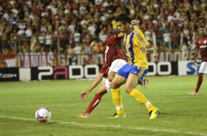 Lucas foi o melhor jogador do Pelotas nas duas últimas partidas Foto: Alisson Assumpção/DM 