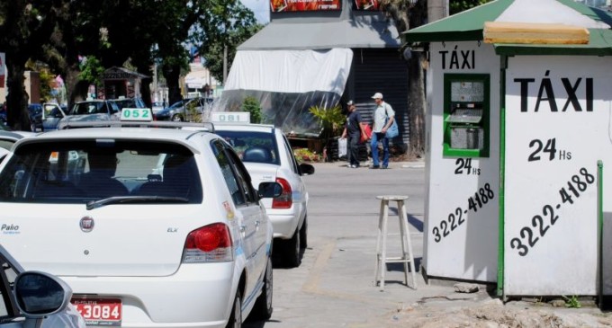 DESMANCHE DE ABRIGOS : Taxistas da Bento pedem apoio da Câmara