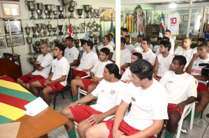 Grupo de jogadores para temporada 2014 do Farroupilha foi apresentado ontem - Foto: Alisson Assumpção/DM