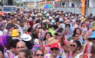 Segundo dia de festa foi intenso na Cidade do Samba