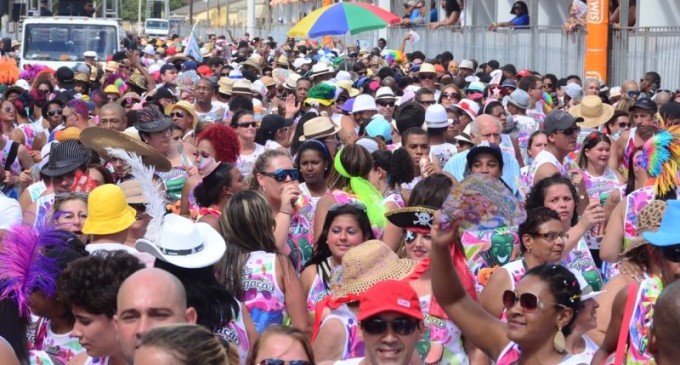 Segundo dia de festa foi intenso na Cidade do Samba