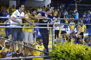 Torcida protesta no final do jogo