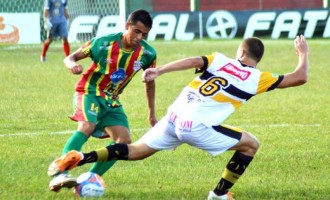 Vitória antecipa classificação tricolor