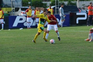 William em jogo do Inter contra o Cerâmica: é titular do Inter no sub-20 Foto: Rodrigo Feijó/Cerâmica 