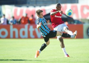 Internacional dominou as ações durante toda a partida e teve um segundo tempo massacrante em cima de seu maior rival - Foto: Alexandre Lops/Inter
