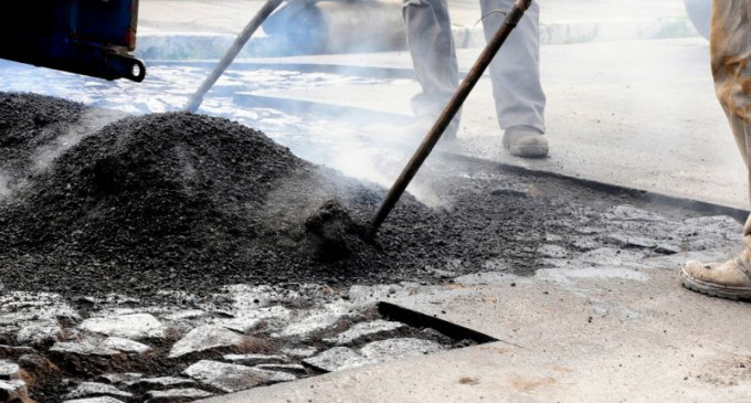 Prefeitura compra 300 toneladas de asfalto para tapa-buracos