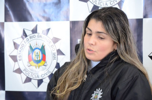 DELEGADA Lisiane informa sobre prisão de 16 agressores Foto de Alisson Assumpção/DM 
