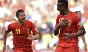 Halliche comemora segundo gol em vitória historia da Argélia