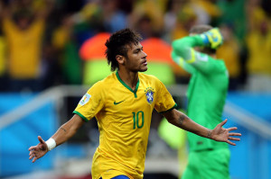 Neymar assumiu o papel de articulador do time e marcou dois gols na virada do Brasil diante da Croácia Foto: Jefferson Bernardes/Vipcomm 