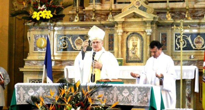 Dom Jacinto comemora 40 anos de ordenação