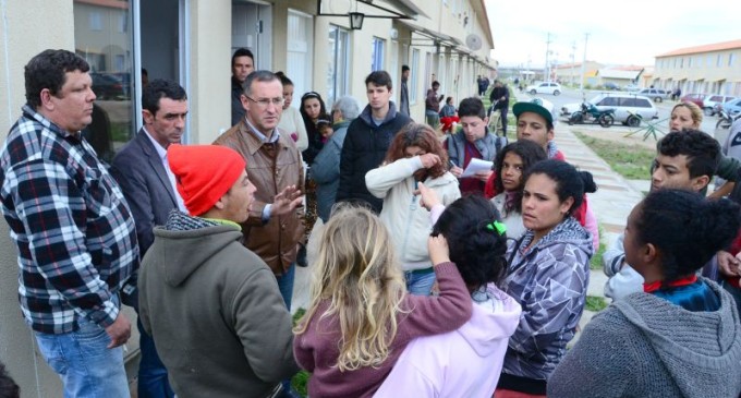 RESIDENCIAL HARAGANOS : Grávidas e mães invadem casas