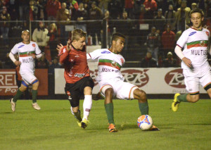 Alex Amado e os demais titulares do Brasil enfrentam o Farroupilha em jogo amistoso Foto: Alisson Assumpção/DM  