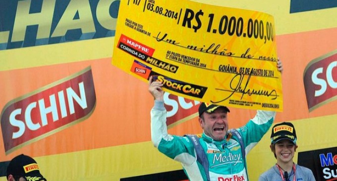 Barrichello fatura prova premiada