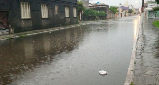 Prefeitura monitora situação das chuvas no município