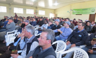 Encontro Leite Legal reúne mais de 500 produtores