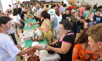 MORANGO E PIMENTA : Festa bate recorde de público