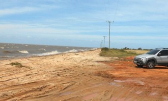 Ressaca destrói 500 m de estrada no Pontal da Barra