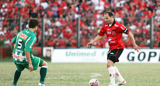 Leandro Leite volta na decisão do acesso