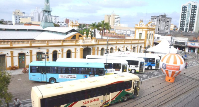 ORIENTAÇÃO : Campanha nos ônibus orienta para uma alimentação mais saudável