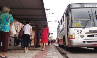 EDUARDO CONGELA A TARIFA DO ÔNIBUS