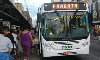 TRANSPORTE URBANO : Greve termina e ônibus voltam com frota total