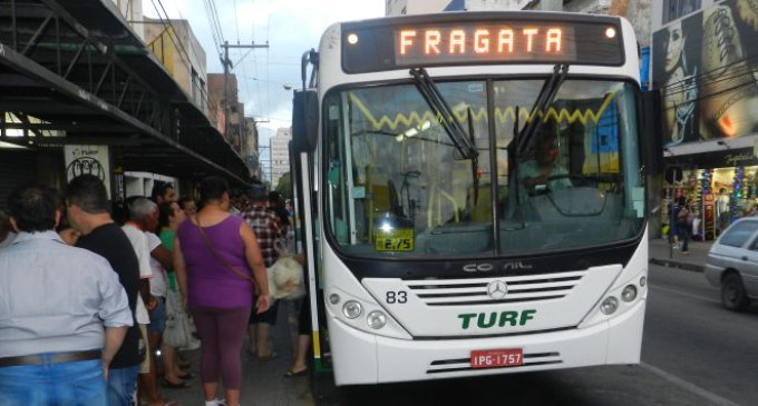 TRANSPORTE URBANO : Greve termina e ônibus voltam com frota total