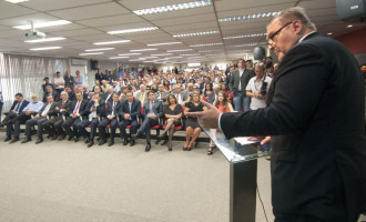 GRUPO CEEE : Presidente visita obras em Pelotas e Rio Grande