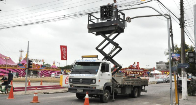 STT COMEÇA A TROCA DE SINALEIRAS