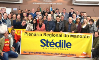 PLENÁRIA : Deputado Stédile reúne PSB da região