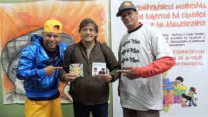 Joul e Meio Kilo autografaram CDs à editoria de cultura do DM