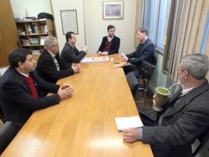 REUNIÃO ocorreu ontem na secretaria estadual de Minas e Energia em Porto Alegre