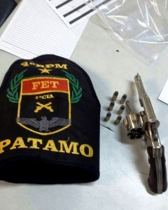 Arma municiada foi usada em roubo à farmácia na avenida Bento