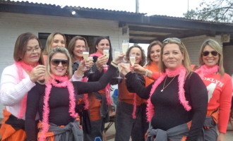 KART : Domingo de mulheres na pista da APA