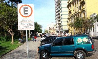 Estacionamento rotativo completa dois anos