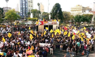 ESTADO : Servidores organizam greve geral